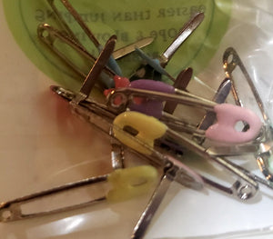 Eyelet outlet  - brads safety/ diaper pins pastel