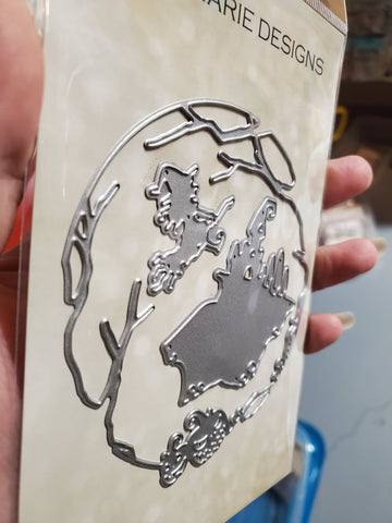 Gina Marie Metal cutting die -  Halloween Scene - Witch Haunted house