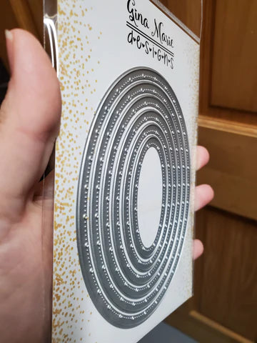 Gina Marie Metal cutting die - Big and little pierced chain Oval