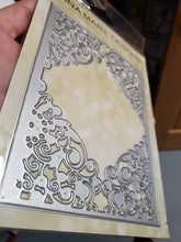 Load image into Gallery viewer, Gina Marie Metal cutting die - Flourish open center