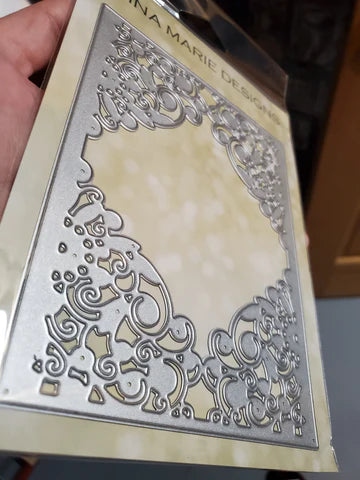 Gina Marie Metal cutting die - Flourish open center