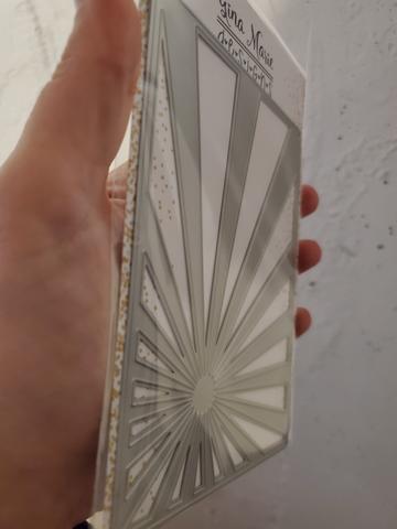 Gina Marie Metal cutting die -  Sunburst background plate