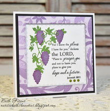 Load image into Gallery viewer, Gina Marie Metal cutting die - Grapevine set