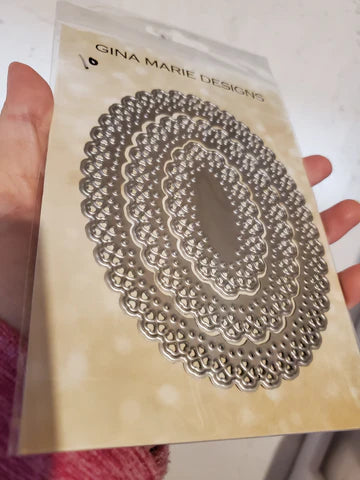 Gina Marie Metal cutting die - Mini Heart lace oval