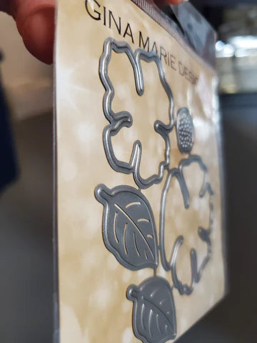 Gina Marie Metal cutting die - Pretty Flowers